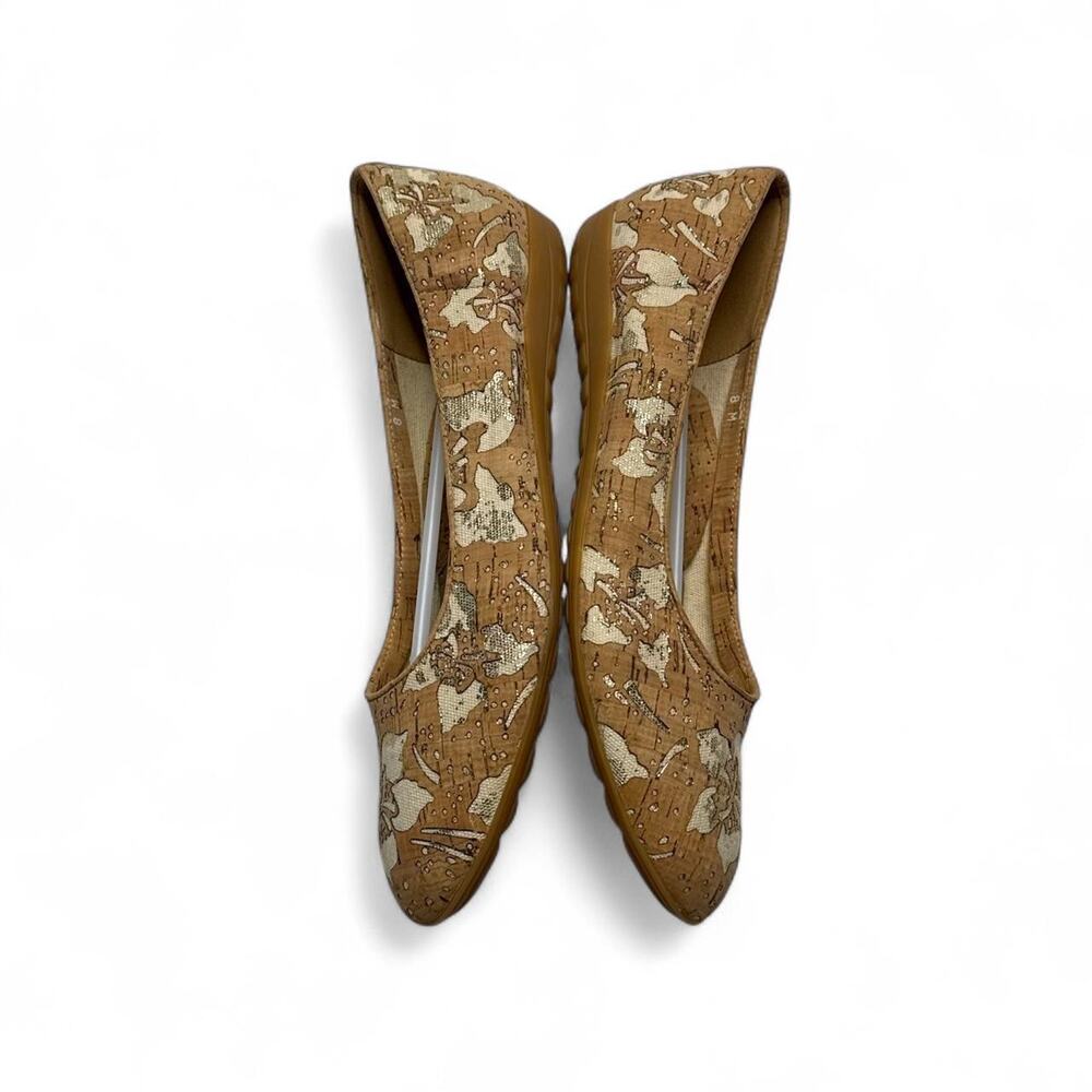 Sesto Meucci Beryl flower cork comfort flats featuring a slip-on style size 8 - Picture 4 of 8